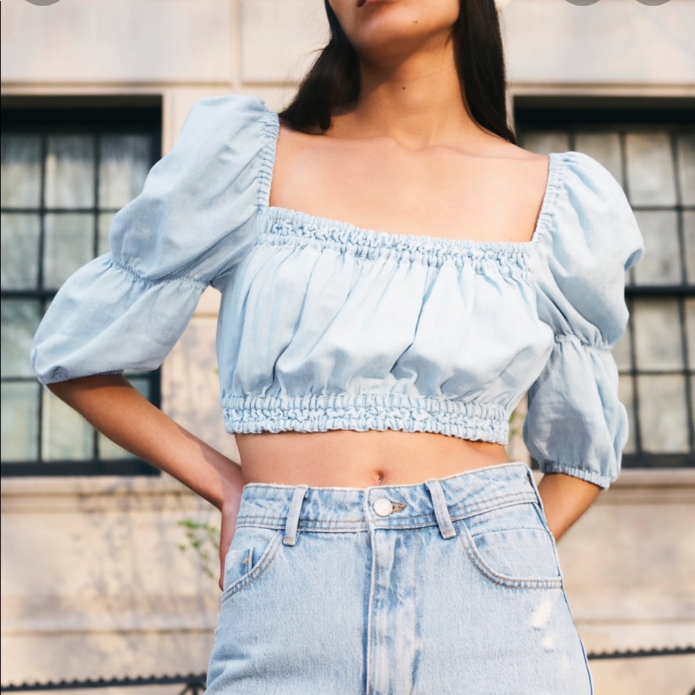 Cropped Puff Sleeve Top